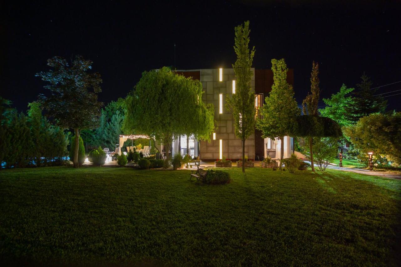 Kubiq Residence Giarmata Dış mekan fotoğraf