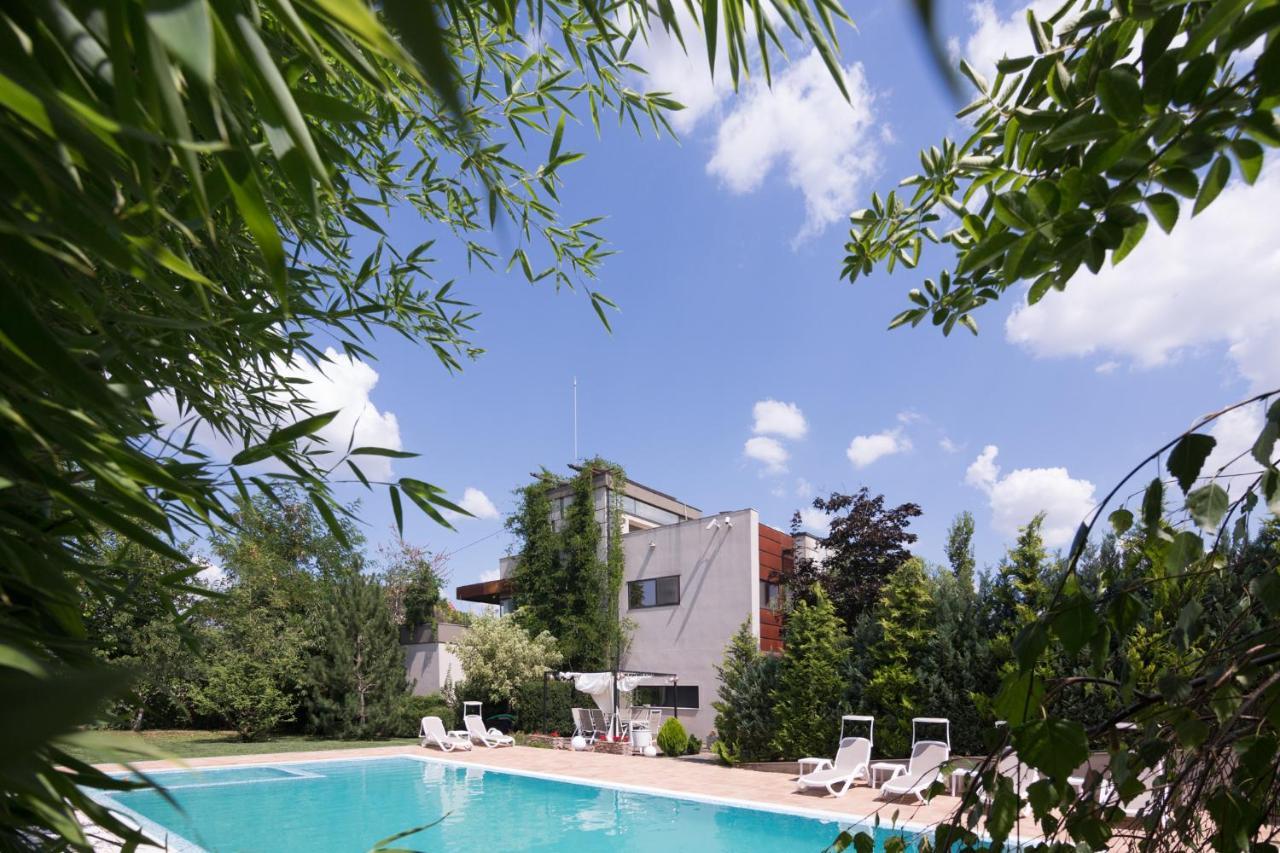 Kubiq Residence Giarmata Dış mekan fotoğraf